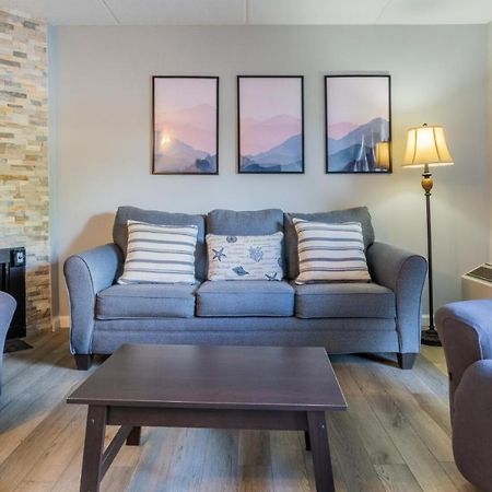 Family Bear Condos, Full King Suite, Kitchen, Pool Access Unit 103 Gatlinburg Buitenkant foto