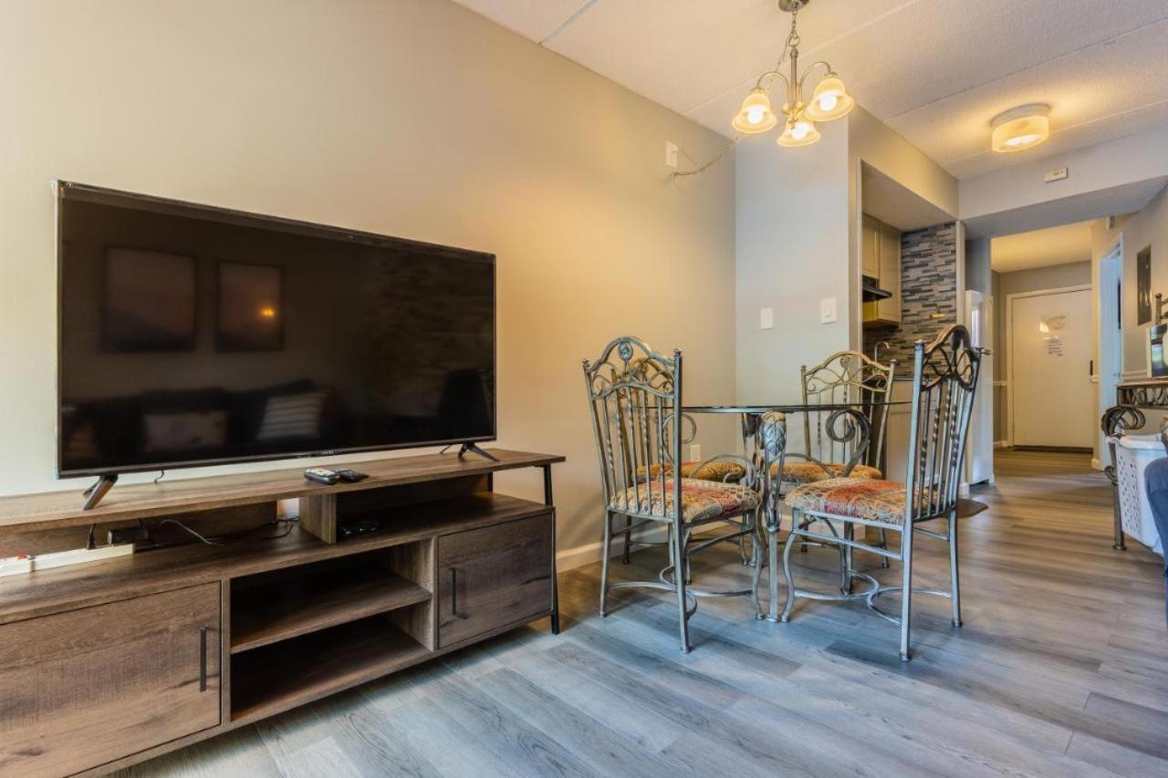 Family Bear Condos, Full King Suite, Kitchen, Pool Access Unit 103 Gatlinburg Buitenkant foto